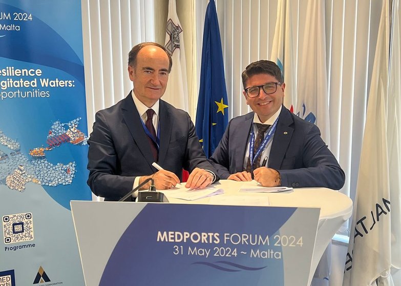 Firma entre los presidentes de APBA y MedPorts