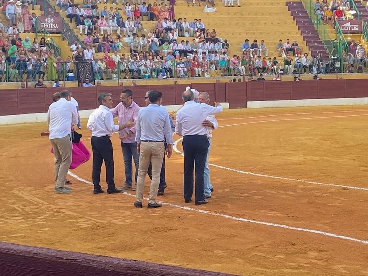 Entrega del trofeo