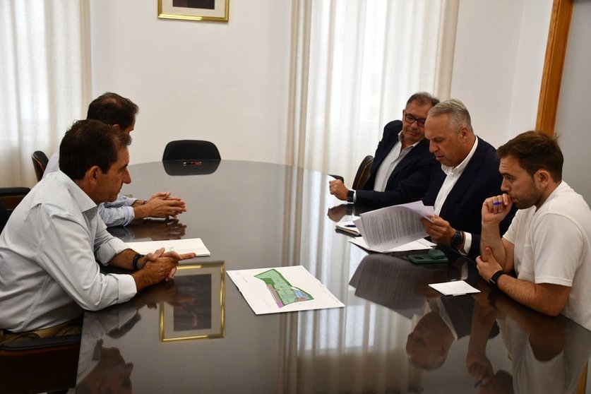 Reunión de Ruiz Boix con Red Logística